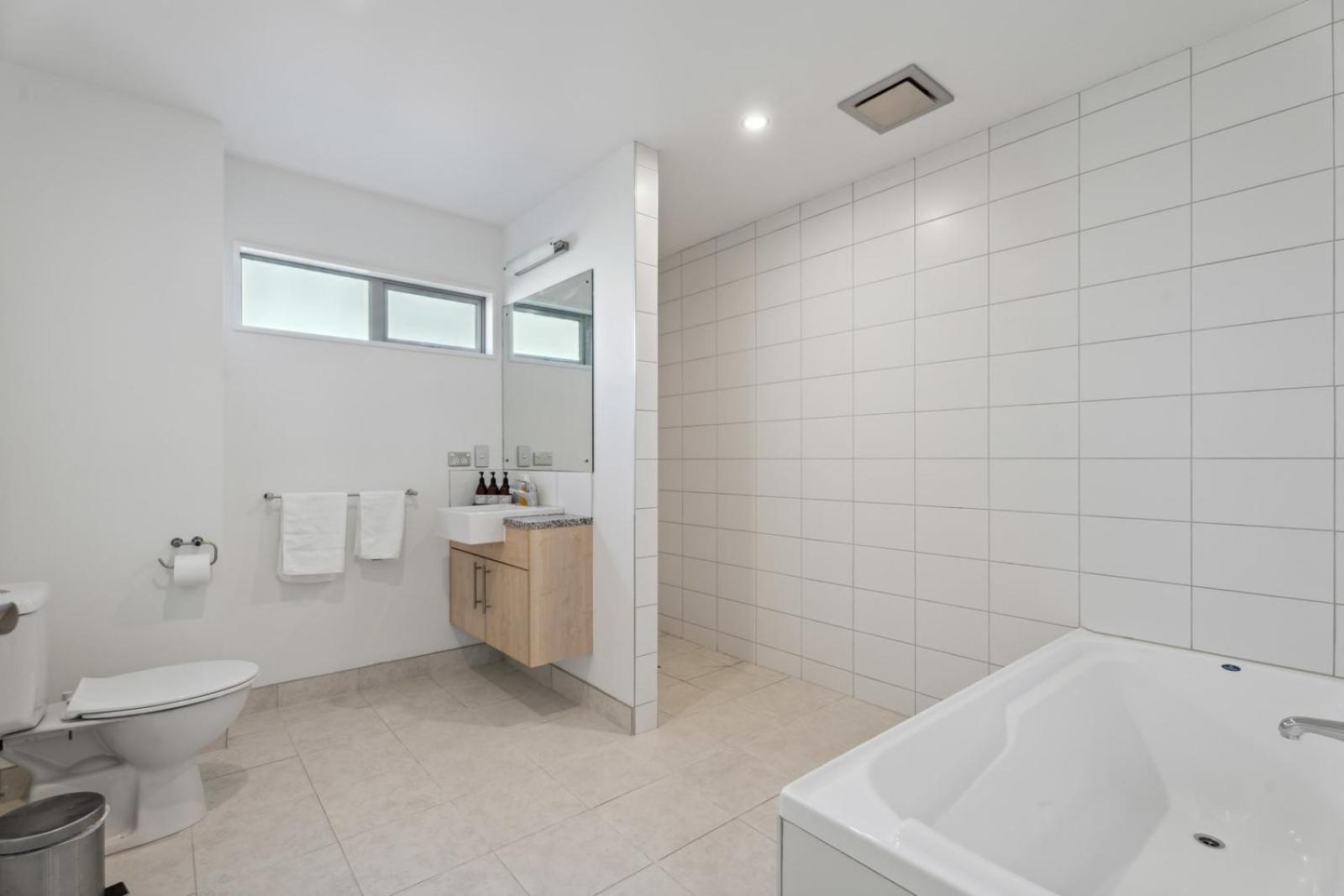 Alpine Retreat - 3 Bedroom واناكا المظهر الخارجي الصورة